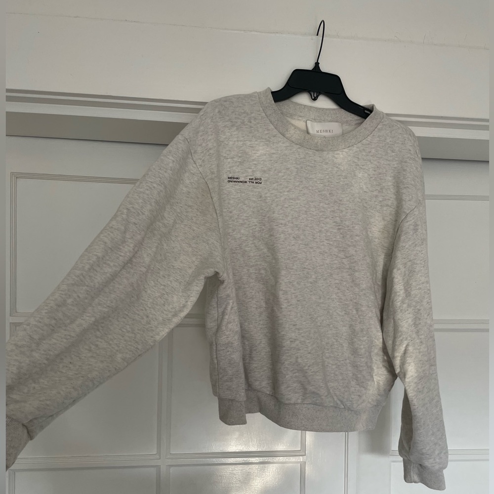 Meshki Heather gray crew neck sweatshirt XL